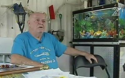 Israeli pensioner Hazan Peretz, who was jailed over unpaid parking fines, talks to Channel 2 television in an interview aired on April 4, 2016 (screen capture: Channel 2)
