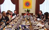 US President Barack Obama hosts a Passover Seder for family, staff and friends in the White House in 2015 (Official White House Photo/Pete Souza)