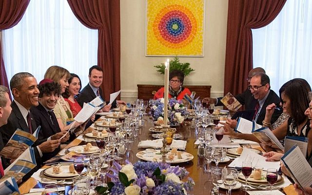 US President Barack Obama hosts a Passover Seder for family, staff and friends in the White House in 2015 (Official White House Photo/Pete Souza) US President Barack Obama hosts a Passover Seder for family, staff and friends in the White House in 2015 (Official White House Photo/Pete Souza)