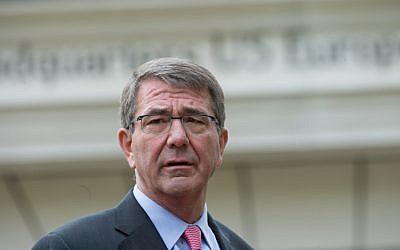 US Defense Secretary Ashton Carter gives a speech during his visit at the Patch Barracks in Stuttgart, southern Germany, May 3, 2016. (AFP/dpa/Marijan Murat)