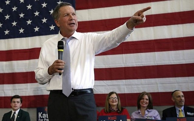 Republican presidential candidate Ohio Governor John Kasich speaks during a town hall meeting in Rockville, Maryland on on April 24, 2016. (AFP Photo/Yuri Gripas) 