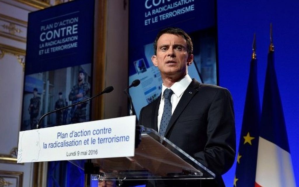French Prime Minister Manuel Valls gives a press conference after an interministerial meeting on delinquency, radicalization and terrorism, Paris, May 9, 2016. (AFP/Eric Feferberg)