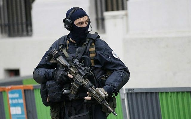 A French policeman escorts a convoy transporting Paris terror attacks suspect Salah Abdeslam to a Paris courthouse for his first questioning by anti-terror judges in Paris, on May 20, 2016. (AFP/Matthieu Alexandre) A French policeman escorts a convoy transporting Paris terror attacks suspect Salah Abdeslam to a Paris courthouse for his first questioning by anti-terror judges in Paris, on May 20, 2016. (AFP/Matthieu Alexandre)