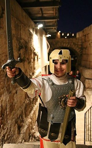 A boy dresses up in costume at Tower of David program for families with children with special needs, March 2016. (Ricky Rachman) A boy dresses up in costume at Tower of David program for families with children with special needs, March 2016. (Ricky Rachman)