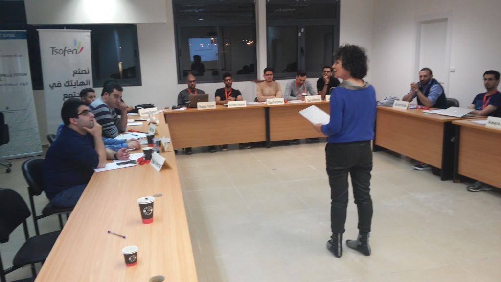Ayla Matalon lecturing to students in Kfar Kassem, March 22, 2016 (Simona Weinglass/Times of Israel) Ayla Matalon lecturing to students in Kfar Kassem, March 22, 2016 (Simona Weinglass/Times of Israel)