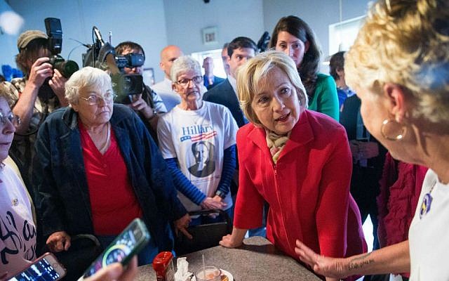 Democratic presidential candidate Hillary Clinton greets patrons at the Lone Oak Little Castle Restaurant in Paducah, Kentucky, Monday, May 16, 2016. (AP Photo/Andrew Harnik)