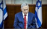 Prime Minister Benjamin Netanyahu leads the weekly cabinet meeting at the Prime Minister's Office in Jerusalem, May 15, 2016. (Emil Salman/POOL)