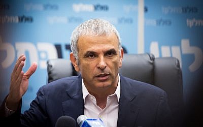 Kulanu party leader Moshe Kahlon speaks during a party faction meeting at the Knesset, on May 23, 2016. (Miriam Alster/Flash90)