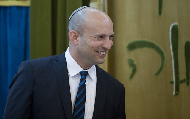 Education Minister Naftali Bennet seen during a meeting with school students in Jerusalem, on May 29, 2016. (Yonatan Sindel/Flash90)