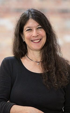 Conference co-chair and senior research manager for Salt Lake City-based Ancestry Pro Genealogists, Dr. Janette Silverman (courtesy) Conference co-chair and senior research manager for Salt Lake City-based Ancestry Pro Genealogists, Dr. Janette Silverman (courtesy)