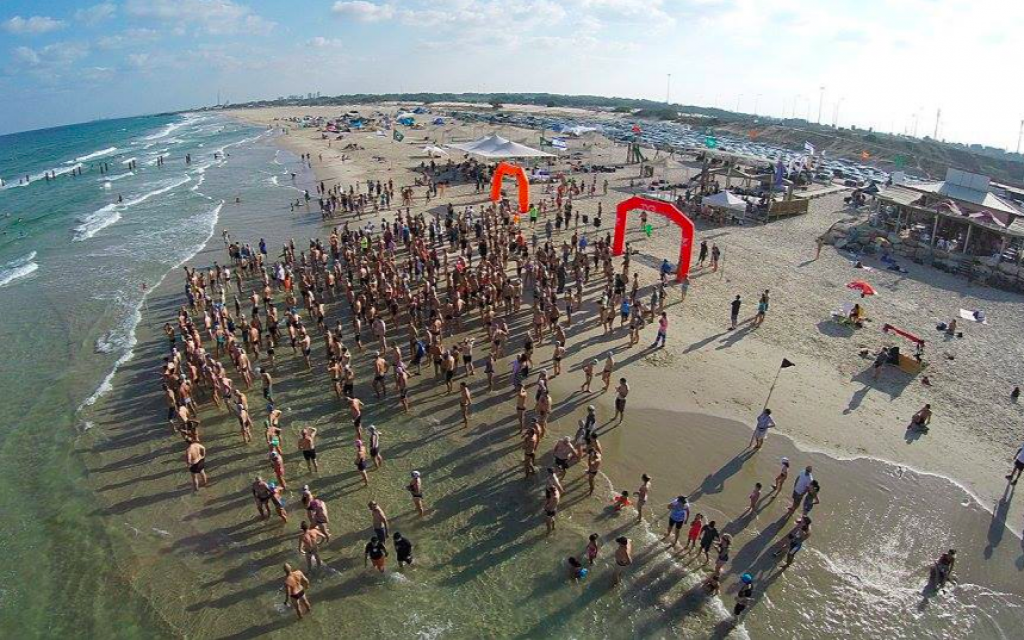 One of the Open Water Israel events taking place on the coastline of Beit Yannai in September 2015; the event in Achziv will take place on May 14 Courtesy Open Water Israel Facebook page) One of the Open Water Israel events taking place on the coastline of Beit Yannai in September 2015; the event in Achziv will take place on May 14 Courtesy Open Water Israel Facebook page)