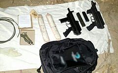 Guns and weapons uncovered in a police operation against illegal arms trading, May 3, 2016. (Israel police)