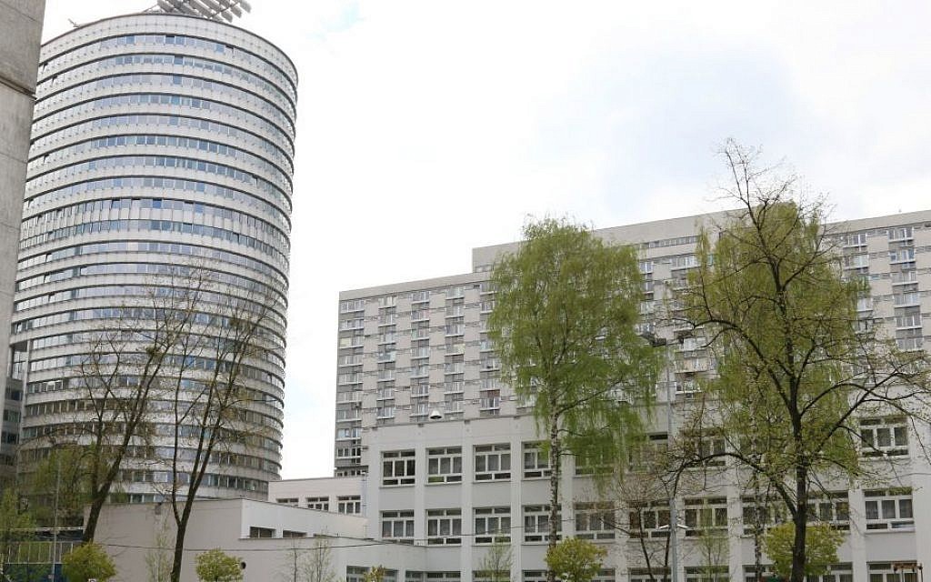 Modern architecture on Twarda street in the former Warsaw Ghetto (Shmuel Bar-Am)