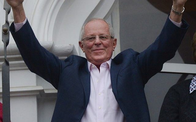 Presidential candidate for the "Peruanos por el Kambio" party Pedro Pablo Kuczynski celebrates the preliminary results from the runoff elections, on June 5, 2016 in Lima. (AFP PHOTO / MARTIN BERNETTI) Presidential candidate for the "Peruanos por el Kambio" party Pedro Pablo Kuczynski celebrates the preliminary results from the runoff elections, on June 5, 2016 in Lima. (AFP PHOTO / MARTIN BERNETTI)
