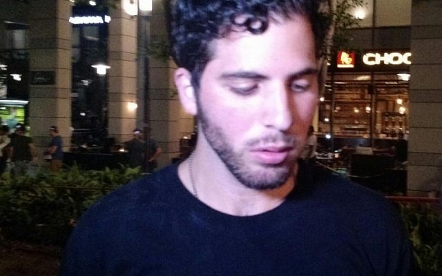 The bartender at the Max Brenner restaurant at the Sarona compound recalls the shooting attack on June 8, 2016 (Judah Ari Gross/Times of Israel) The bartender at the Max Brenner restaurant at the Sarona compound recalls the shooting attack on June 8, 2016 (Judah Ari Gross/Times of Israel)