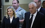 Sara Netanyahu, the wife of Prime Minister Benjamin Netanyahu, alongside attorney Yossi Cohen at the Jerusalem Regional Labor Court on October 29, 2015 (Yonatan Sindel/Flash90)