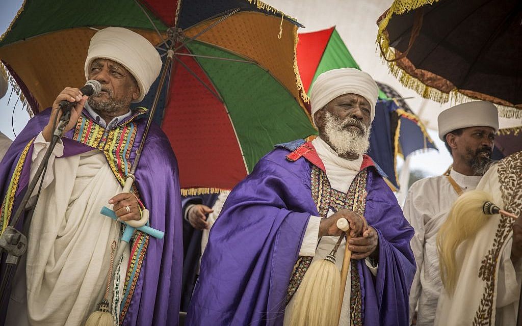 Members of Israel's Ethiopian community attend a memorial service on Mount Herzl in Jerusalem on June 5, 2016, dedicated to the Ethiopians who died on their journey to Israel. (Photo by Hadas Parush/Flash90)