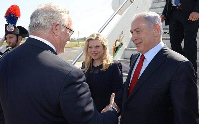 Israeli Prime Minister Benjamin Netanyahu and his wife Sarah arrive in Rome on June 26, 2016. (Amos Ben Gershon/GPO) Israeli Prime Minister Benjamin Netanyahu and his wife Sarah arrive in Rome on June 26, 2016. (Amos Ben Gershon/GPO)
