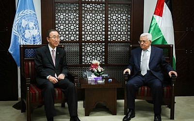Ban Ki-moon, left, meets with Mahmoud Abbas in the West Bank city of Ramallah, on June 28, 2016. (FLASH90)