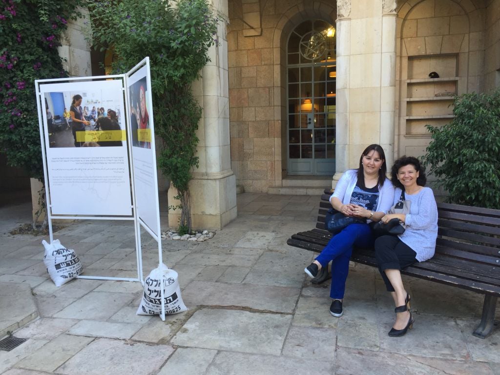 Haifa Ayalan (left) and Annie Kurland talk about their experiences in the Teachers' Room coexistence project that took place during 2016 (Jessica Steinberg/Times of Israel) Haifa Ayalan (left) and Annie Kurland talk about their experiences in the Teachers' Room coexistence project that took place during 2016 (Jessica Steinberg/Times of Israel)