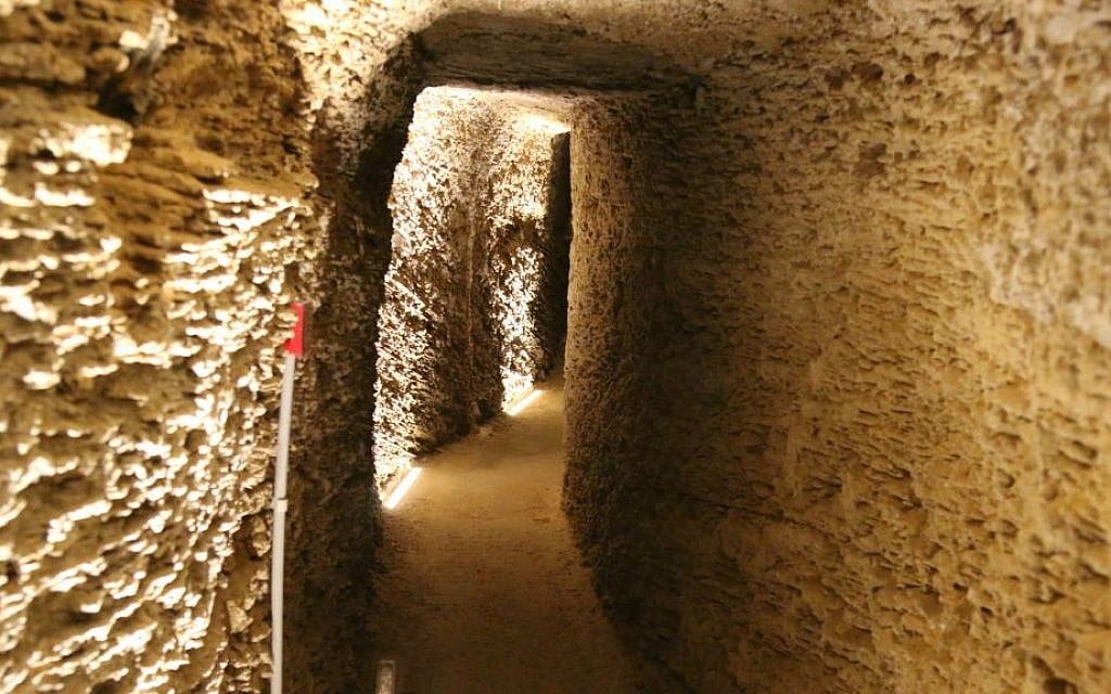 Sarona's original residents produced wine and stored it in underground cellars. (Shmuel Bar-Am)