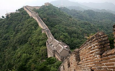 Illustrative view of the Great Wall of China. (Liron Almog/Flash90)