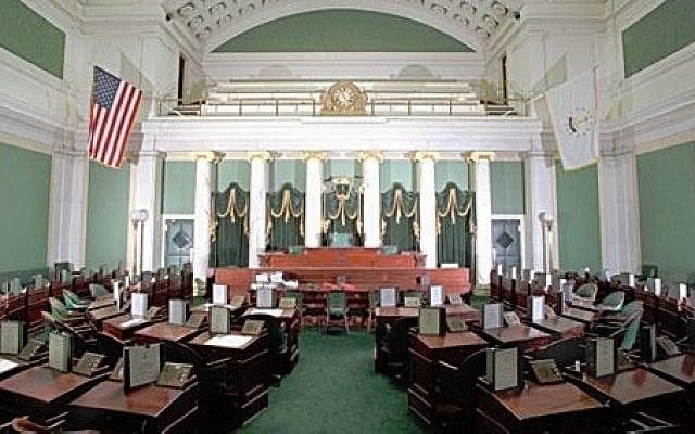 The Rhode Island State Senate chamber as seen on December 11, 2009. (Wikimedia Commons)