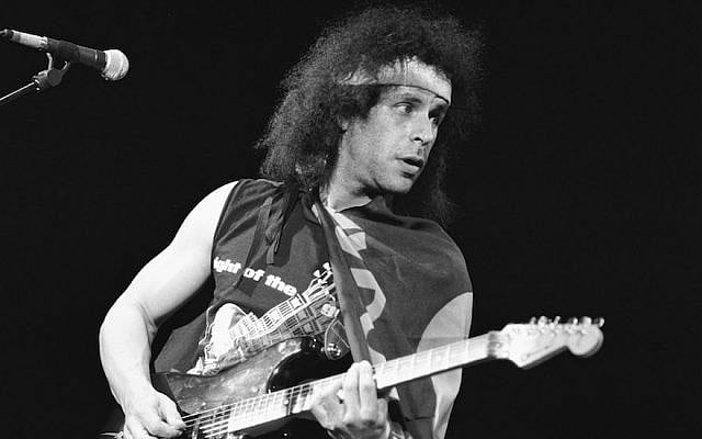 Randy Wolfe, aka Randy California, performing in Utrecht, the Netherlands, May 1, 1989. (Frans Schellekens/Redferns/Getty Images via JTA) Randy Wolfe, aka Randy California, performing in Utrecht, the Netherlands, May 1, 1989. (Frans Schellekens/Redferns/Getty Images via JTA)