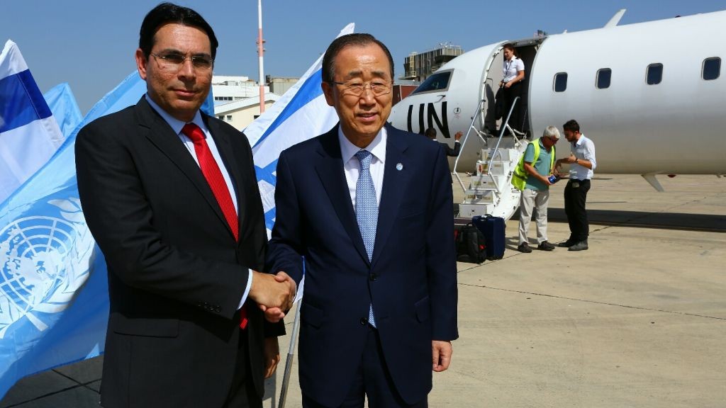 Israel's Ambassador to the UN, Danny Danon, greets UN Secretary-General Ban Ki-moon on his arrival in Israel, June 27, 2016 (Avi Davidi) Israel's Ambassador to the UN, Danny Danon, greets UN Secretary-General Ban Ki-moon on his arrival in Israel, June 27, 2016 (Avi Davidi)