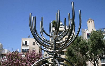 The sculpture in Brender Park was created by contemporary artist Yaakov Agam. (Shmuel Bar-Am)