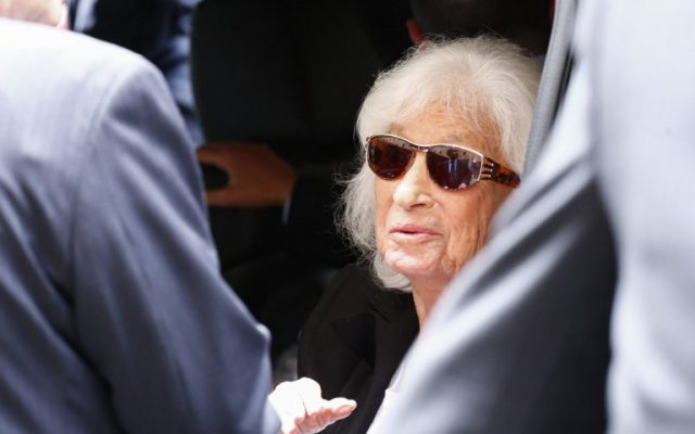 Marion Wiesel, wife of Nobel laureate and Holocaust survivor Elie Wiesel, departs the Fifth Avenue Synagogue following funeral services for her husband on July 3, 2016 in New York. ( AFP PHOTO / KENA BETANCUR)