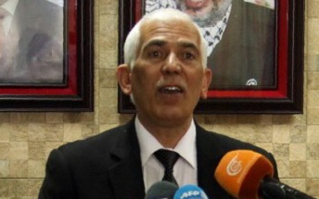 This file photo shows Palestinian governor of Hebron Kamal Humeid speaking on April 4, 2016. (AFP PHOTO / HAZEM BADER) This file photo shows Palestinian governor of Hebron Kamal Humeid speaking on April 4, 2016. (AFP PHOTO / HAZEM BADER)