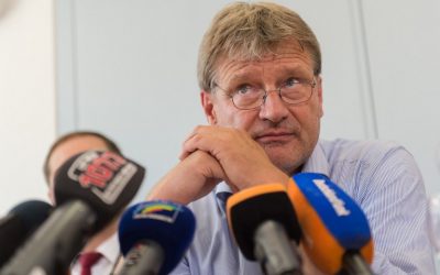 Joerg Meuthen, parliamentary group leader of the right-wing populist party AfD (Alternative for Germany) in the regional parliament of Baden-Wuerttemberg, southern Germany, gives a press conference on July 5, 2016 at the regional parliament in Stuttgart. (AFP PHOTO / dpa / Daniel Maurer)