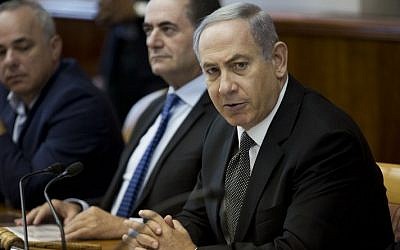 Prime Minister Benjamin Netanyahu chairs the weekly cabinet meeting at his Jerusalem office on July 17, 2016 (AFP PHOTO / POOL / ABIR SULTAN)