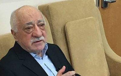 Turkish cleric and opponent to the Erdogan regime Fethullah Gülen speaks at his residence in Saylorsburg, Pennsylvania on July 18, 2016 (AFP/Thomas Urbain)