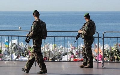 Illustrative: French soldiers on patrol along the famed Promenade des Anglais in Nice, southern France, on July 19, 2016. (AFP/Valery Hache)