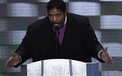Reverend William Barber addresses delegates on the fourth and final day of the Democratic National Convention at Wells Fargo Center on July 28, 2016 in Philadelphia, Pennsylvania. (AFP PHOTO / SAUL LOEB)