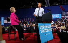 US president Barack Obama (R) speaks during a campaign rally with democratic presidential candidate former Secretary of State Hillary Clinton on July 5, 2016 in Charlotte, North Carolina (Justin Sullivan/Getty Images/AFP)