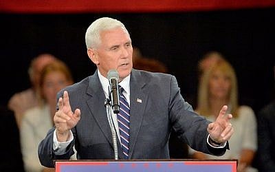 Republican vice presidential candidate Mike Pence addresses an audience at a campaign stop at The Hotel Roanoke Conference Center on July 25, 2016 in Roanoke, Virginia. (Sara D. Davis/Getty Images/AFP)