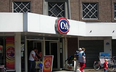 C&A department store in Netherlands (CC BY-SA, Erik1980 Wikipedia)