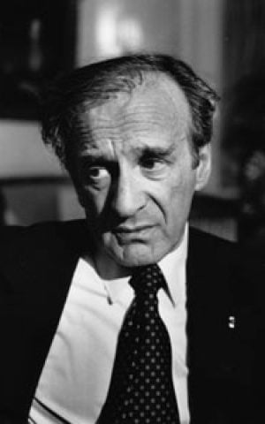 Elie Wiesel in 1987. (CC BY-SA wikimedia commons, Erling Mandelman) 