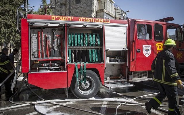 Firefighters in Jerusalem, file photo (Hadas Parush/Flash90) Firefighters in Jerusalem, file photo (Hadas Parush/Flash90)
