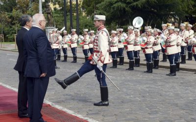 President Reuven Rivlin and Bulgarian counterpart Rosen Plevneliev view an honor guard in Sofia, Bulgaria on July 7, 2016. (Photo by Haim Zach/GPO)