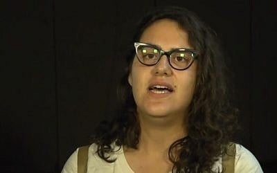 Tair Kaminer, a 19-year-old Israeli woman who spent more than five months in military prison for refusing to enlist, after her release on July 18, 2016. (screen capture: Ynet)