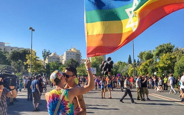 Participants at the Jerusalem Pride Parade, July 21, 2016. (Sarah Tuttle-Singer/Times of Israel)