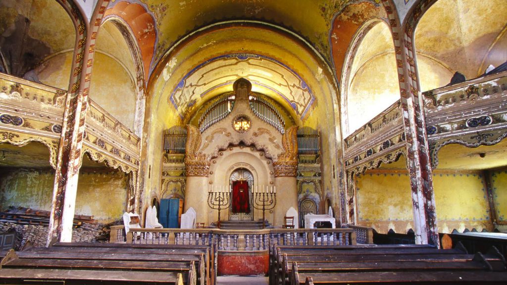 The Jakab and Komor Square Synagogue, aka Great Synagogue in Subotica, Serbia, photographed in August 2004, is one of David's favorite synagogues in the world. (Courtesy Jono David)