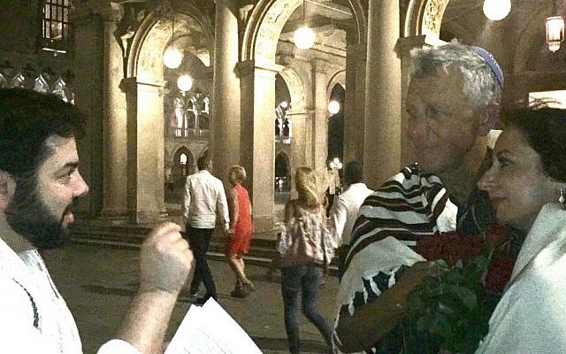 Todd Shotz (left) officiates at impromptu wedding of David Mednick and Lana Atlasov in Piazza San Marco, Venice, Italy, June 26, 2016. (Courtesy)