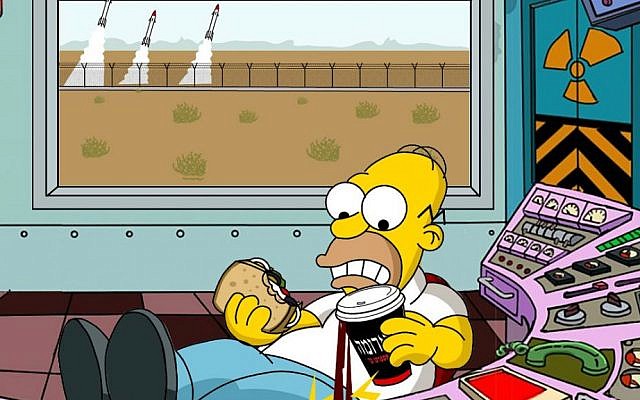Homer Simpson juggling his Aroma hafuch and sandwich during one of his Israeli adventures, which will be discussed at the Animix Festival at the Tel Aviv Cinematheque on August 2-6, 2016 (Courtesy Animix Festival)