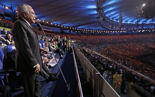 Brazil's acting President Michel Temer speaks during the opening ceremony of the Rio 2016 Olympic Games at the Maracana stadium in Rio de Janeiro on August 5, 2016. (AFP PHOTO / POOL / Mark HUMPHREY)