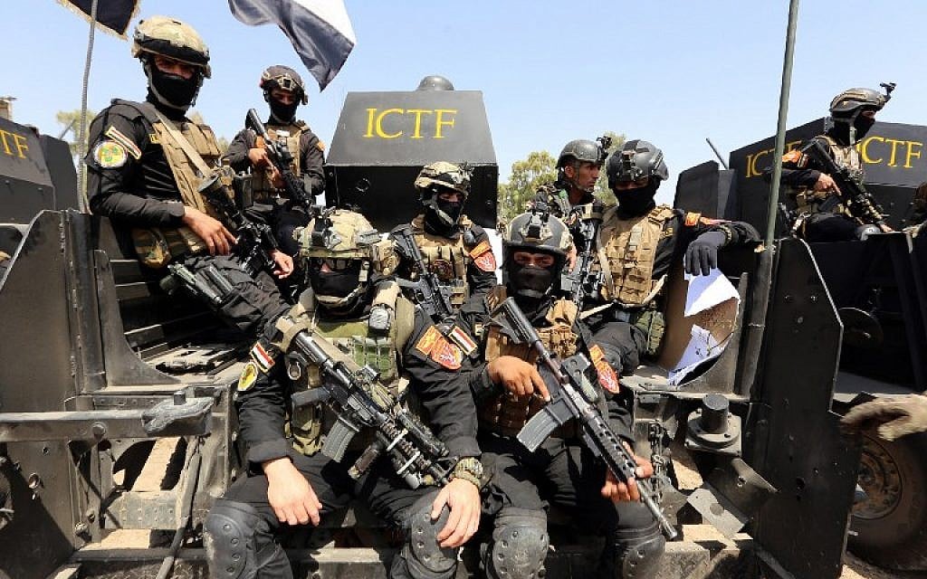 Members of Iraqi counter-terrorism forces take part in training under the command of international military instructors in Baghdad on March 20, 2016, as they prepare for a future operation aimed at retaking the northern city of Mosul. (AFP/Sabah Arar)